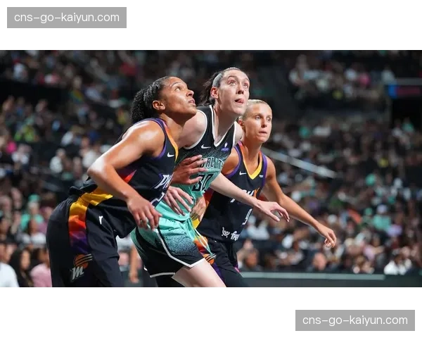 4月26日季前赛开打：自由人主场迎战狂热